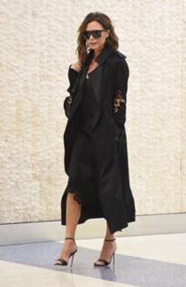 Victoria Beckham feet photo thumbnail