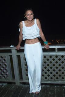 Emmanuelle Chriqui feet photo thumbnail