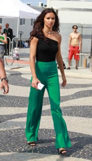 Adriana Lima feet photo thumbnail