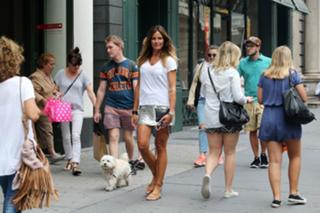 Kelly Bensimon feet photo thumbnail