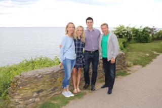 Nastia Liukin feet photo thumbnail