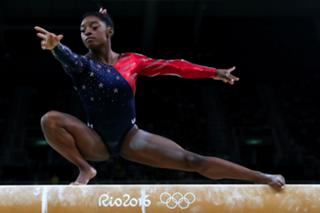 Simone Biles feet photo thumbnail