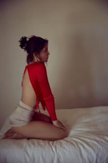 Laetitia Casta feet photo thumbnail