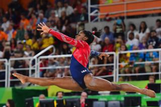 Simone Biles feet photo thumbnail