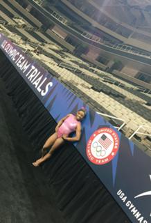 Simone Biles feet photo thumbnail