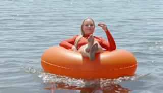 Lindsey Vonn feet photo thumbnail