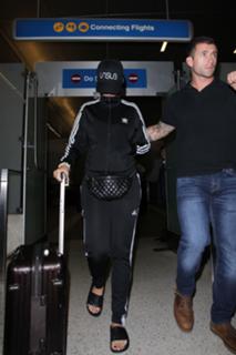 Katy Perry feet photo thumbnail