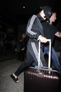 Katy Perry feet photo thumbnail