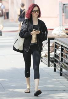 Lily Collins feet photo thumbnail