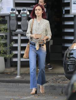 Lily Collins feet photo thumbnail