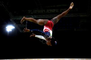 Simone Biles feet photo thumbnail