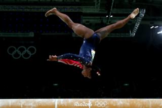 Simone Biles feet photo thumbnail