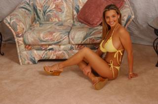 Christina Model feet photo thumbnail