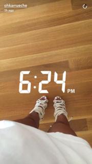 Karrueche Tran feet photo thumbnail