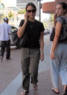 Jordana Brewster feet photo thumbnail