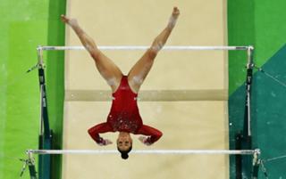 Aly Raisman feet photo thumbnail