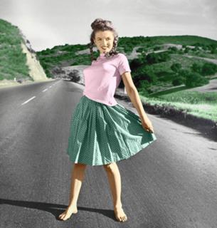 Marilyn Monroe feet photo thumbnail