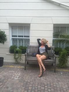 Alessia Marcuzzi feet photo thumbnail