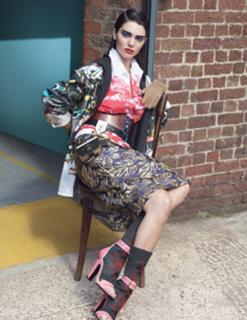 Kendall Jenner feet photo thumbnail
