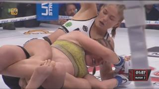 Karolina Kowalkiewicz feet photo thumbnail