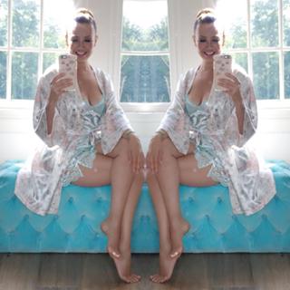 Thalía feet photo thumbnail