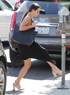 Lea Michele feet photo thumbnail