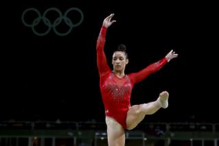 Aly Raisman feet photo thumbnail