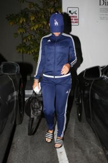 Katy Perry feet photo thumbnail