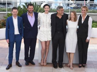 Jodie Foster feet photo thumbnail