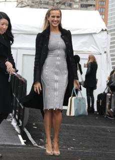 Petra Nemcova feet photo thumbnail