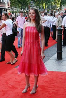 Sarah Bolger feet photo 3