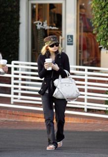 Ashley Olsen feet photo thumbnail