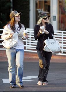 Ashley Olsen feet photo thumbnail