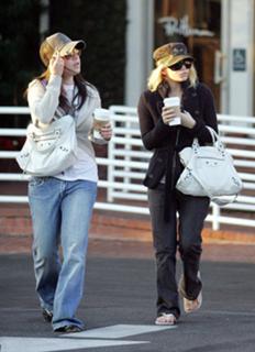 Ashley Olsen feet photo thumbnail