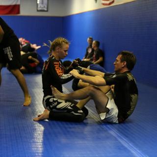 Valentina Shevchenko feet photo thumbnail