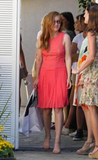 Isla Fisher feet photo thumbnail