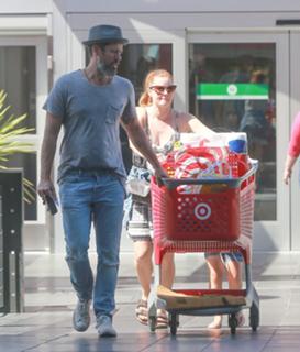 Amy Adams feet photo thumbnail