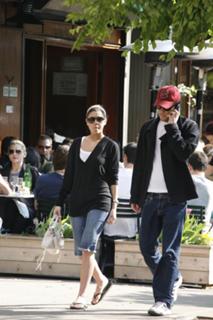 Jamie-Lynn Sigler feet photo thumbnail
