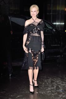 Nicole Kidman feet photo thumbnail