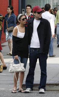 Jamie-Lynn Sigler feet photo thumbnail