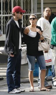 Jamie-Lynn Sigler feet photo thumbnail