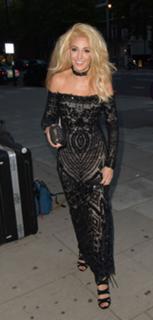 Michelle Keegan feet photo thumbnail
