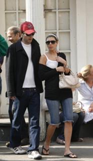 Jamie-Lynn Sigler feet photo thumbnail
