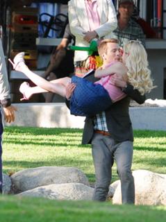 Emma Roberts feet photo thumbnail