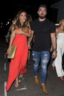 Vicky Pattison feet photo thumbnail