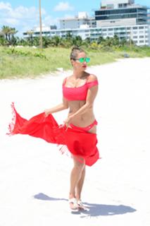 Jennifer Nicole Lee feet photo thumbnail