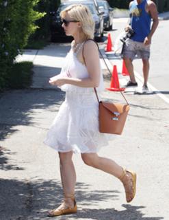 Kristen Bell feet photo thumbnail