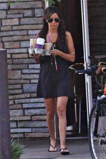 Ashley Tisdale feet photo thumbnail