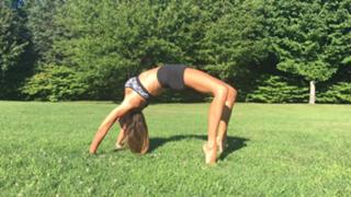 Kelly Bensimon feet photo thumbnail