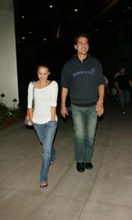 Natalie Portman feet photo thumbnail